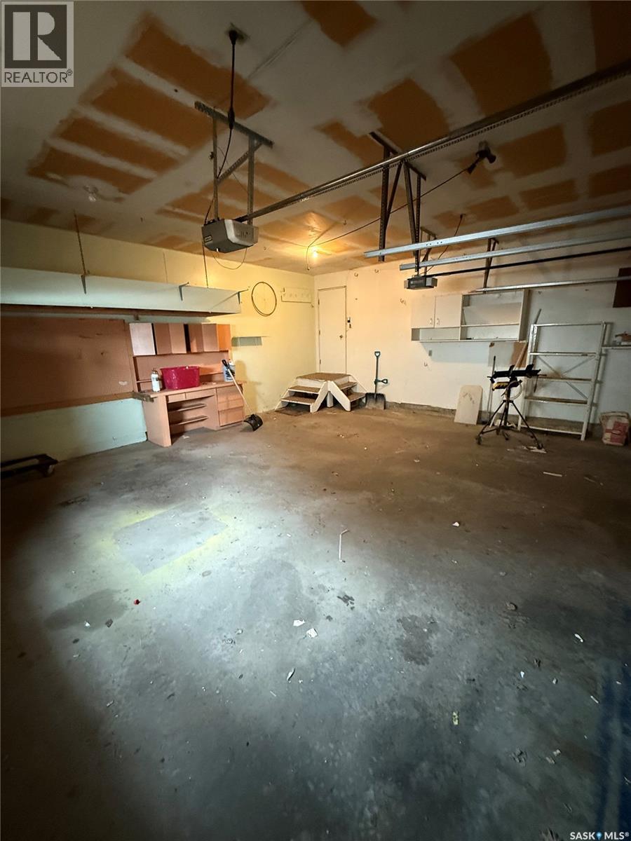 2312 Robin Place, North Battleford, Saskatchewan  S9A 3T7 - Photo 32 - SK029906