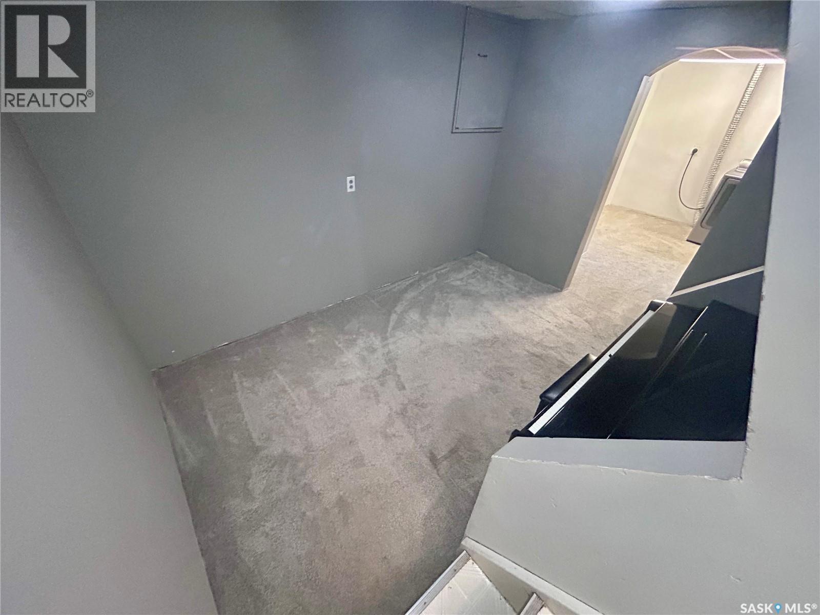 306 Main Street, Bienfait, Saskatchewan  S0C 0M0 - Photo 24 - SK029893