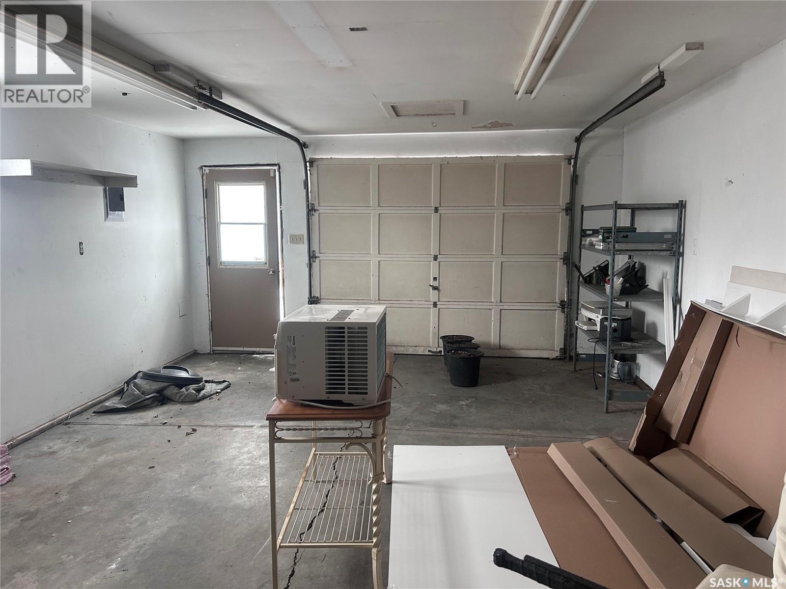 306 Main Street, Bienfait, Saskatchewan  S0C 0M0 - Photo 40 - SK029893