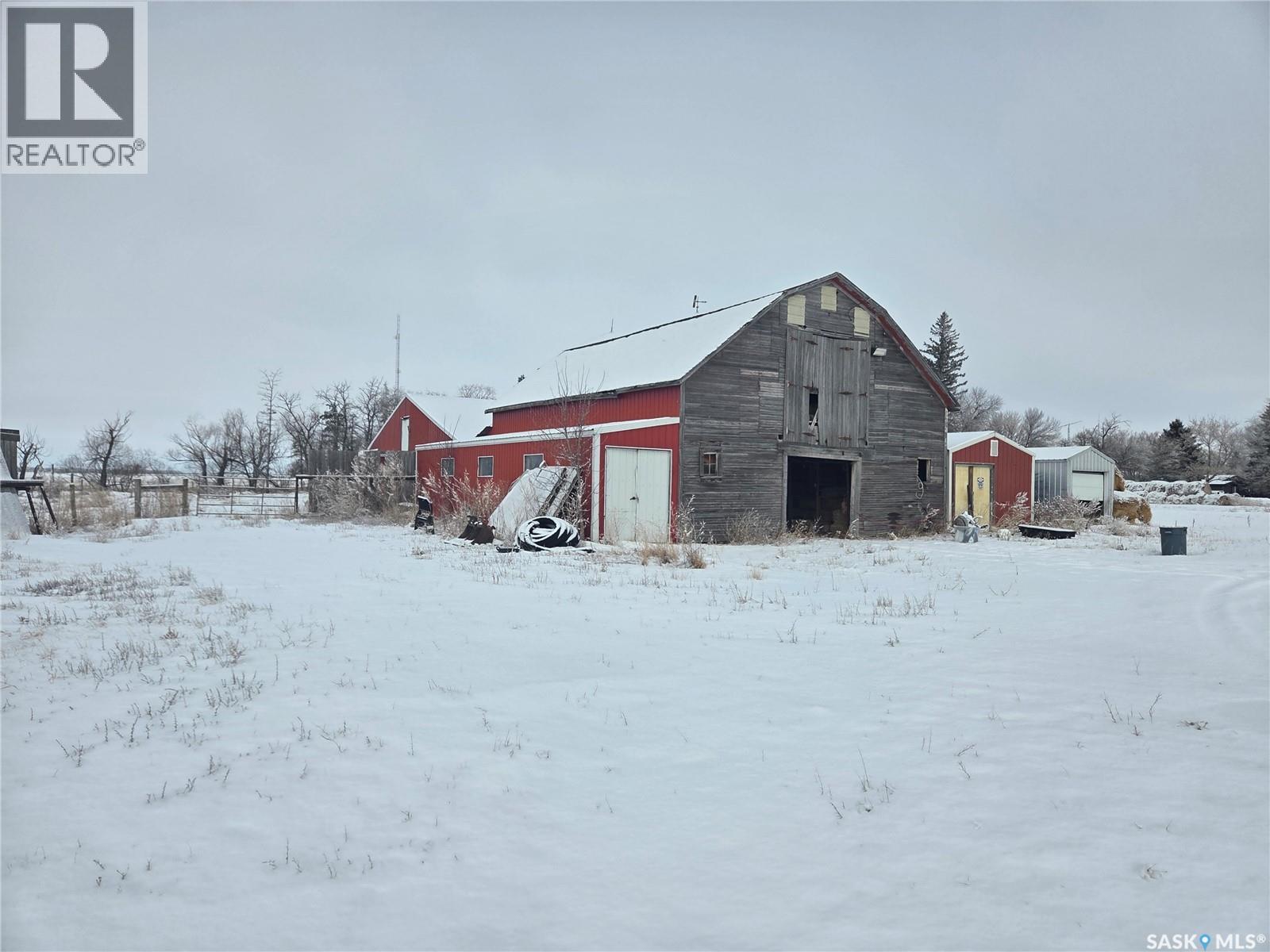 Mckennitt Land & Buildings, Mount Pleasant  Rm No. 2, Saskatchewan  S0C 0S0 - Photo 9 - SK029828