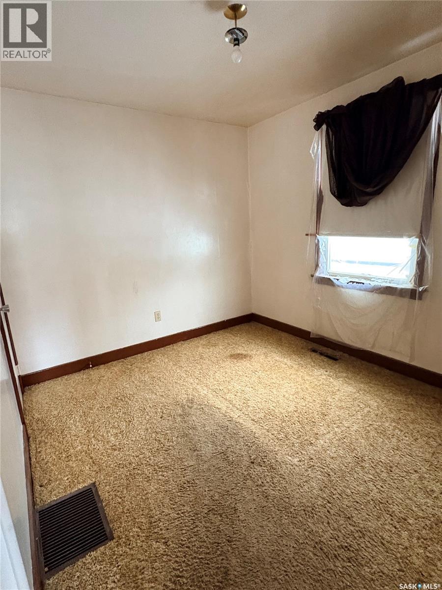 975 Coteau Street W, Moose Jaw, Saskatchewan  S6H 5G1 - Photo 8 - SK029823