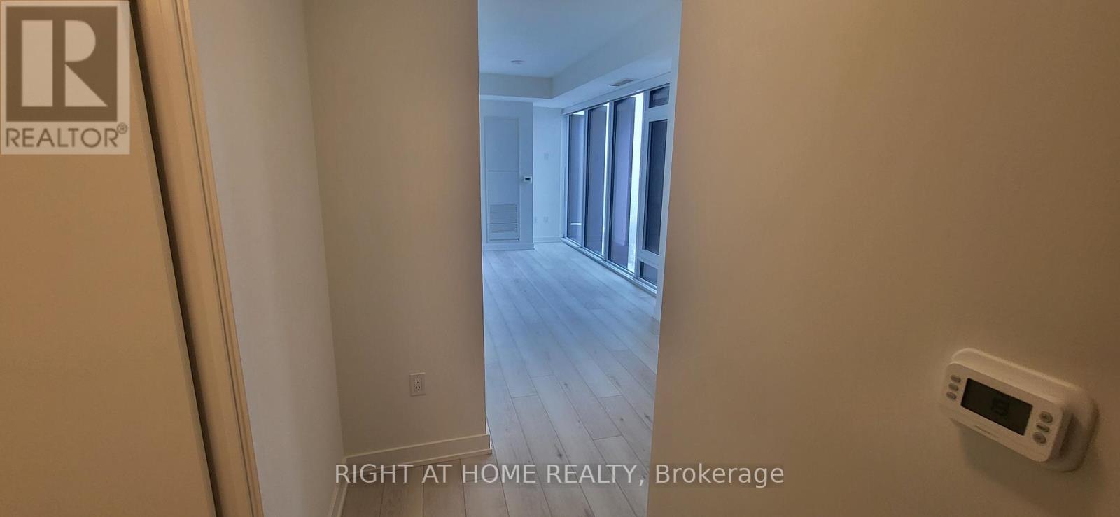 2102 - 1 Quarrington Lane, Toronto, Ontario  M3C 0S4 - Photo 19 - C12829708