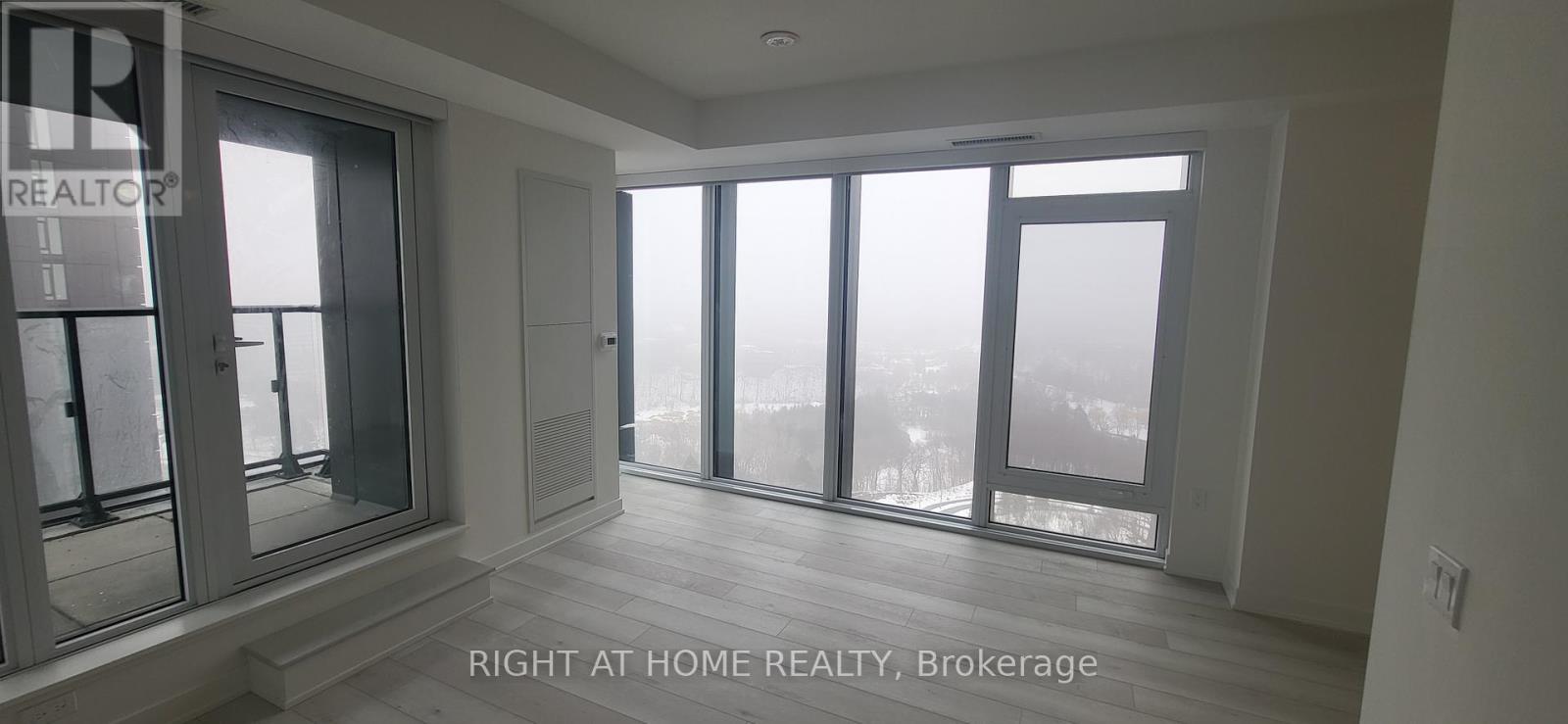 2102 - 1 QUARRINGTON LANE, Toronto, Ontario