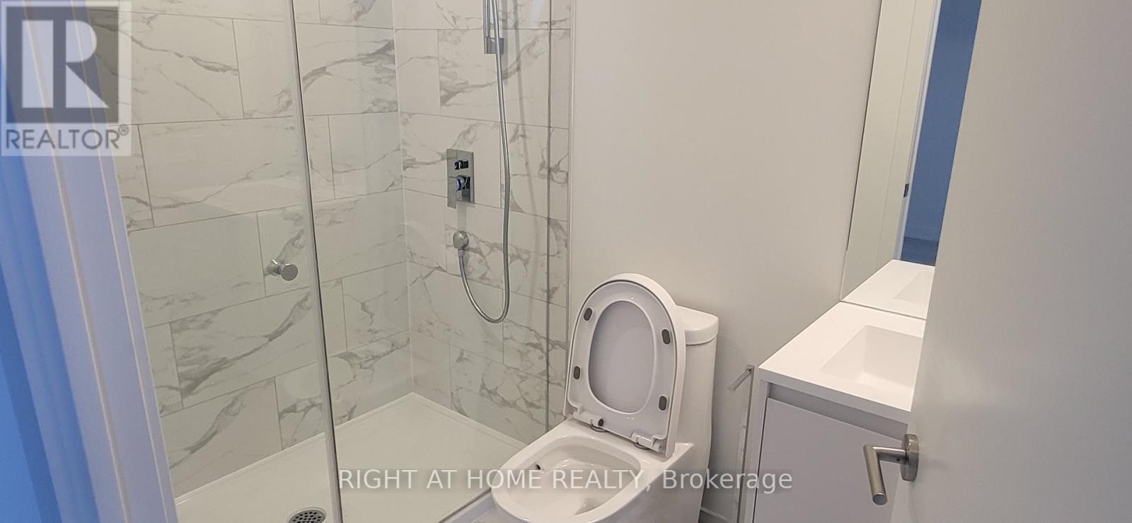 2102 - 1 Quarrington Lane, Toronto, Ontario  M3C 0S4 - Photo 15 - C12829708