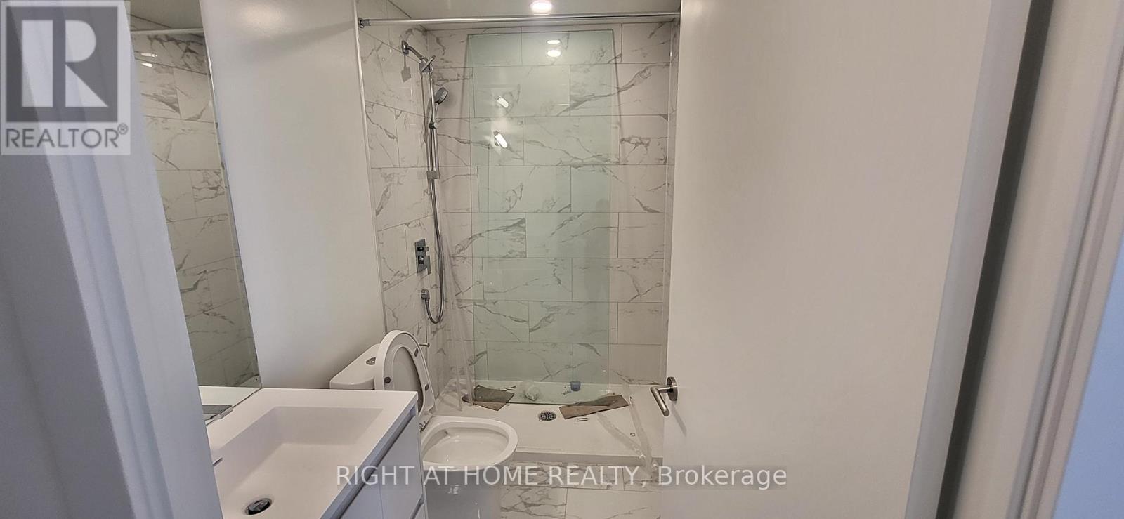 2102 - 1 Quarrington Lane, Toronto, Ontario  M3C 0S4 - Photo 20 - C12829708