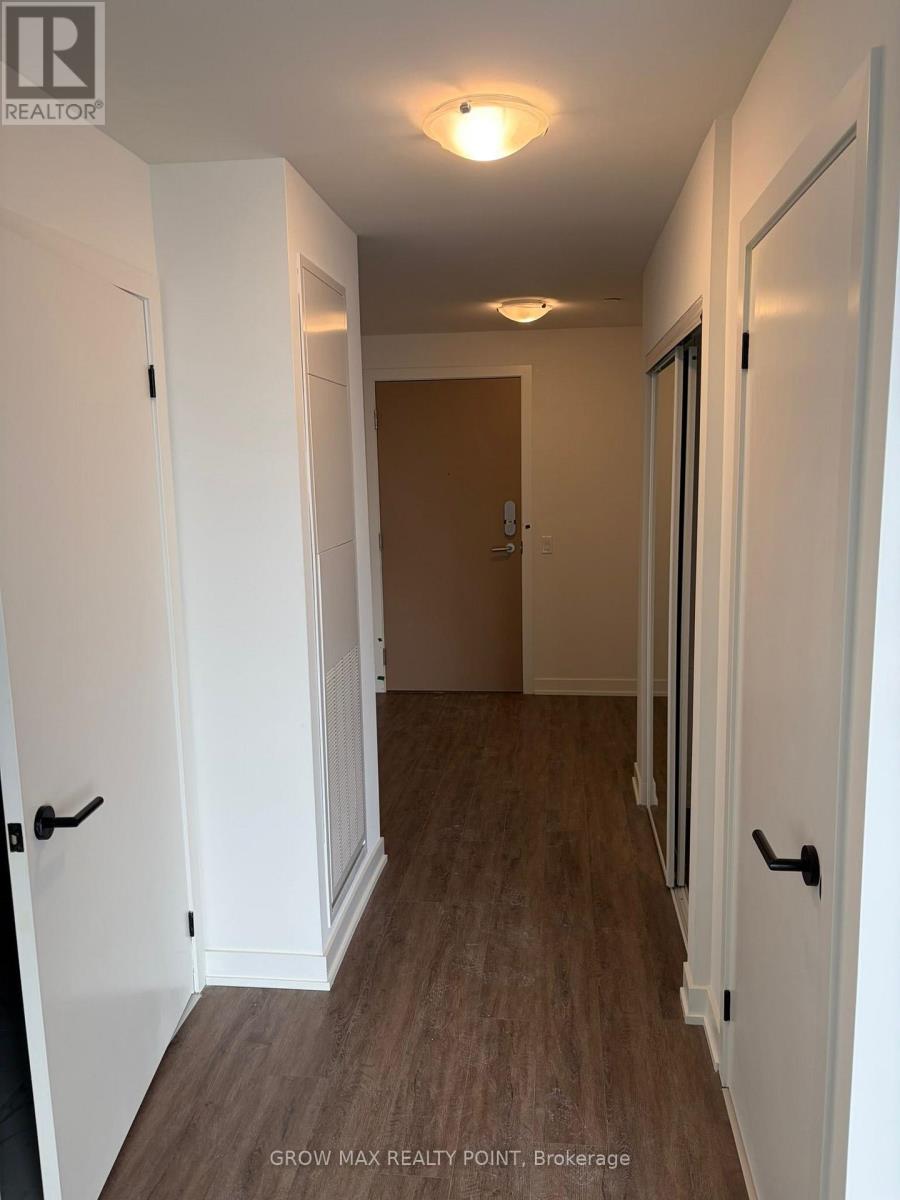 1605 - 1 Quarrington Lane, Toronto, Ontario  M3C 0S4 - Photo 2 - C12848792