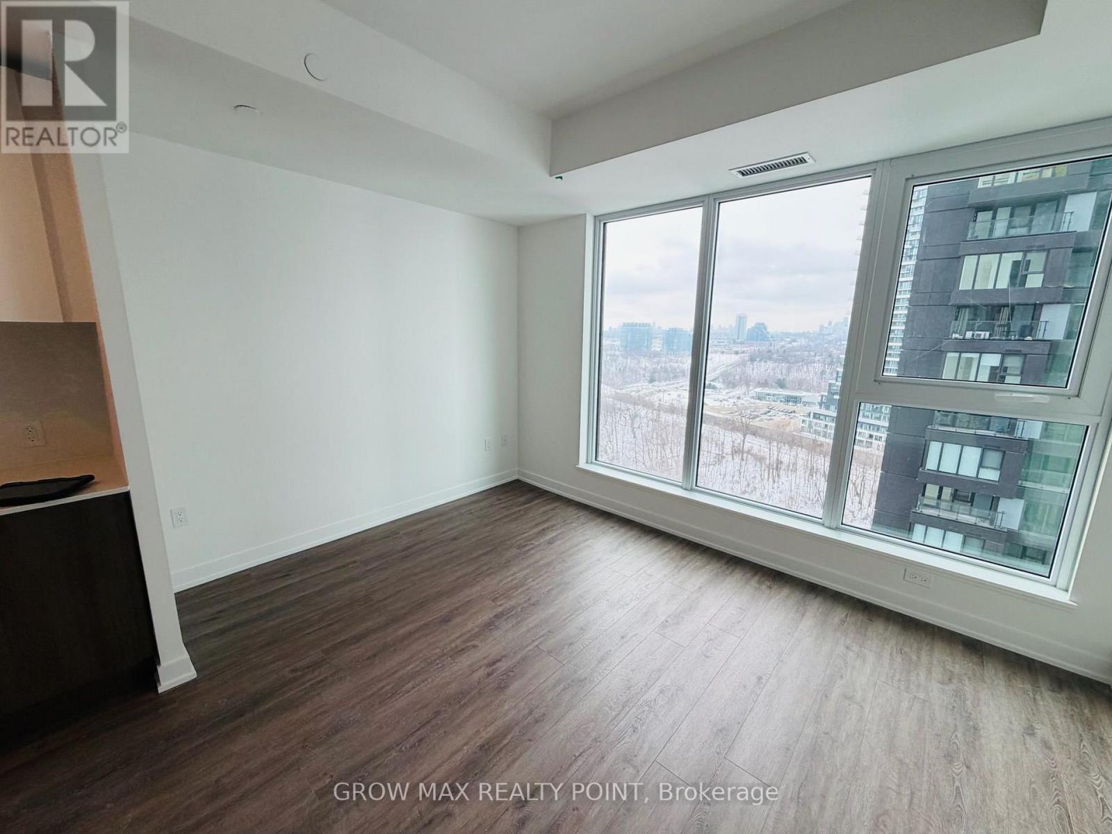 1605 - 1 Quarrington Lane, Toronto, Ontario  M3C 0S4 - Photo 3 - C12848792