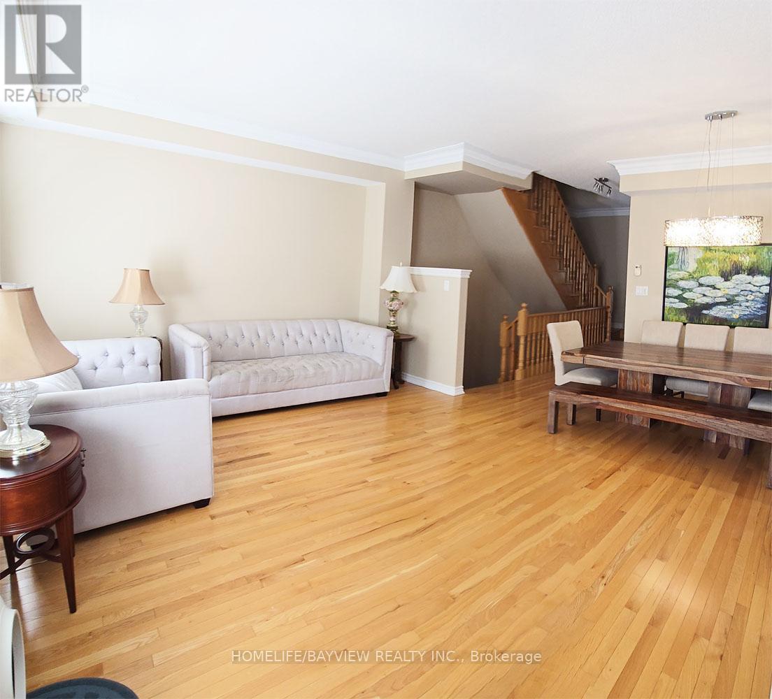 Upper - 9 Ruskov Lane, Markham, Ontario  L6C 0N9 - Photo 3 - N12849648