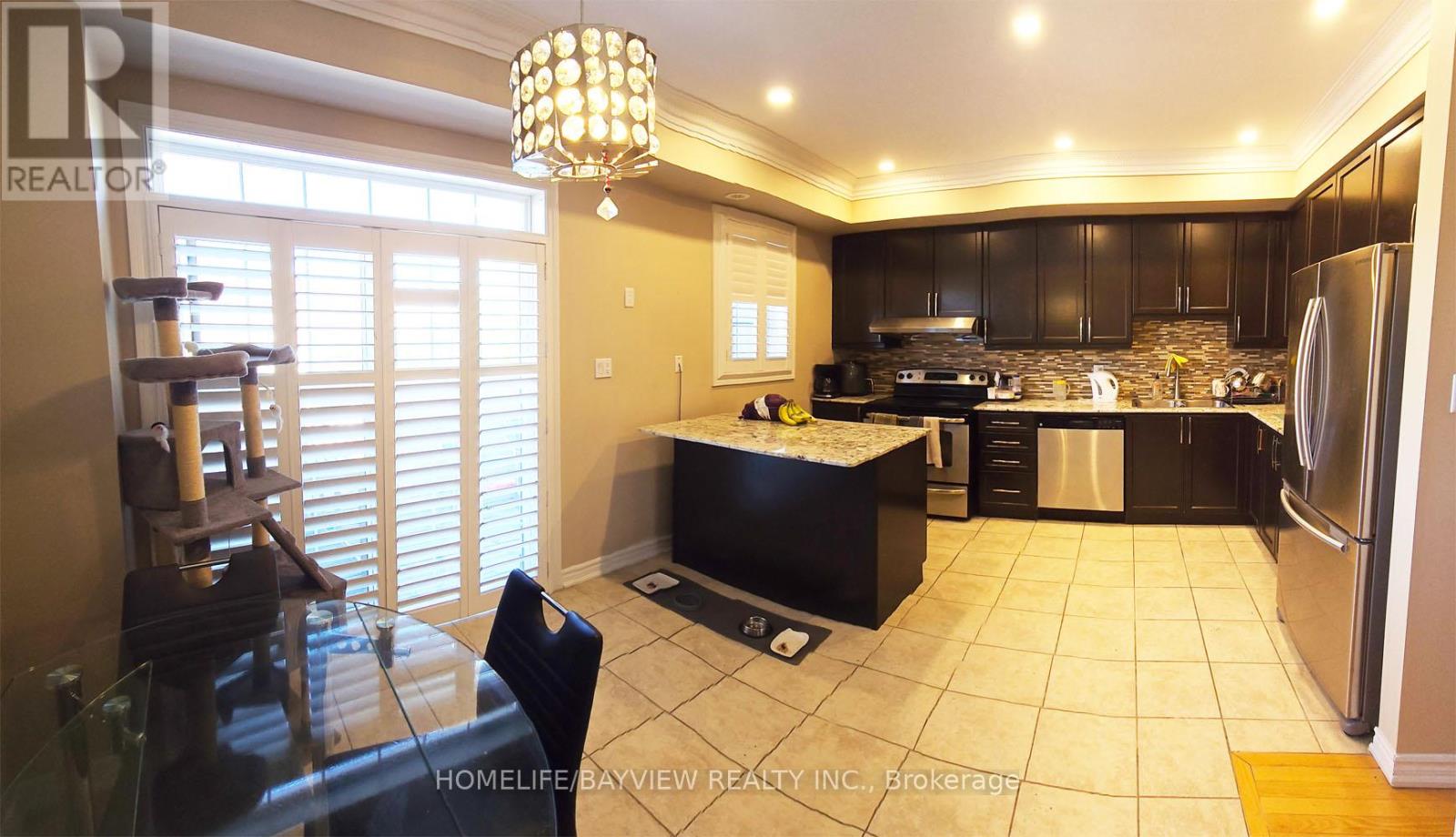 Upper - 9 Ruskov Lane, Markham, Ontario  L6C 0N9 - Photo 2 - N12849648