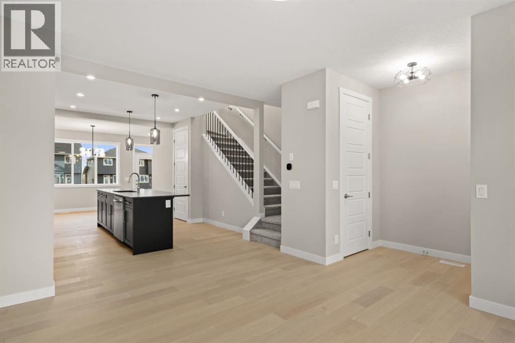 110 Sora Gardens Se, Calgary, Alberta  T3S 0V3 - Photo 4 - A2284927