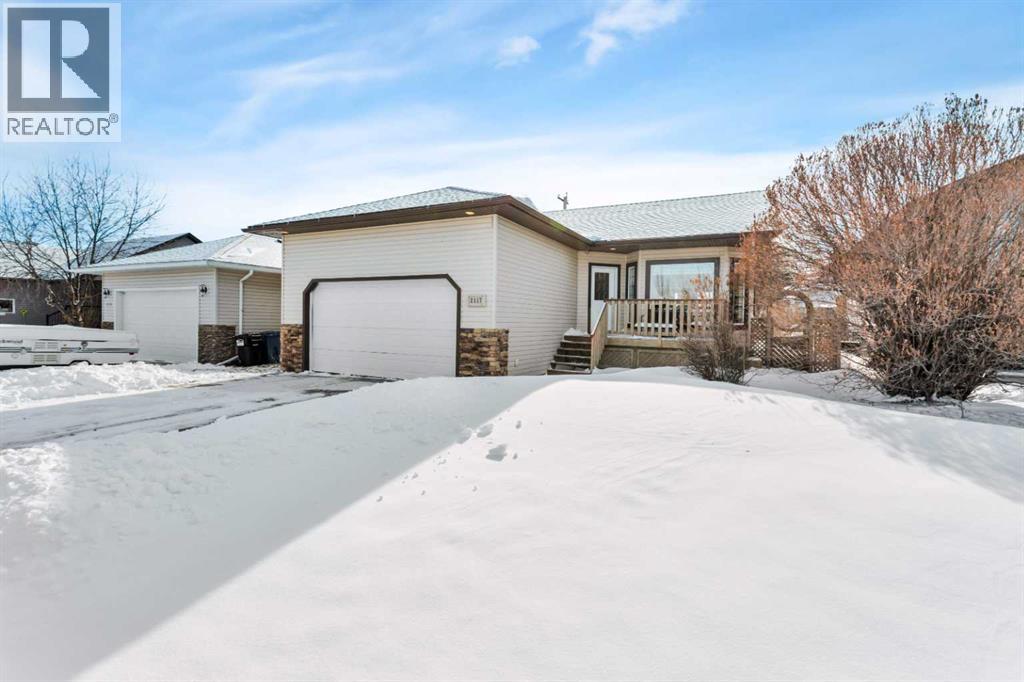 2117 25 Avenue, Didsbury, Alberta  T0M 0W0 - Photo 2 - A2288412