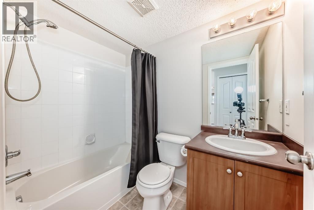 4425, 10 Prestwick Bay Se, Calgary, Alberta  T2Z 0B4 - Photo 33 - A2289388