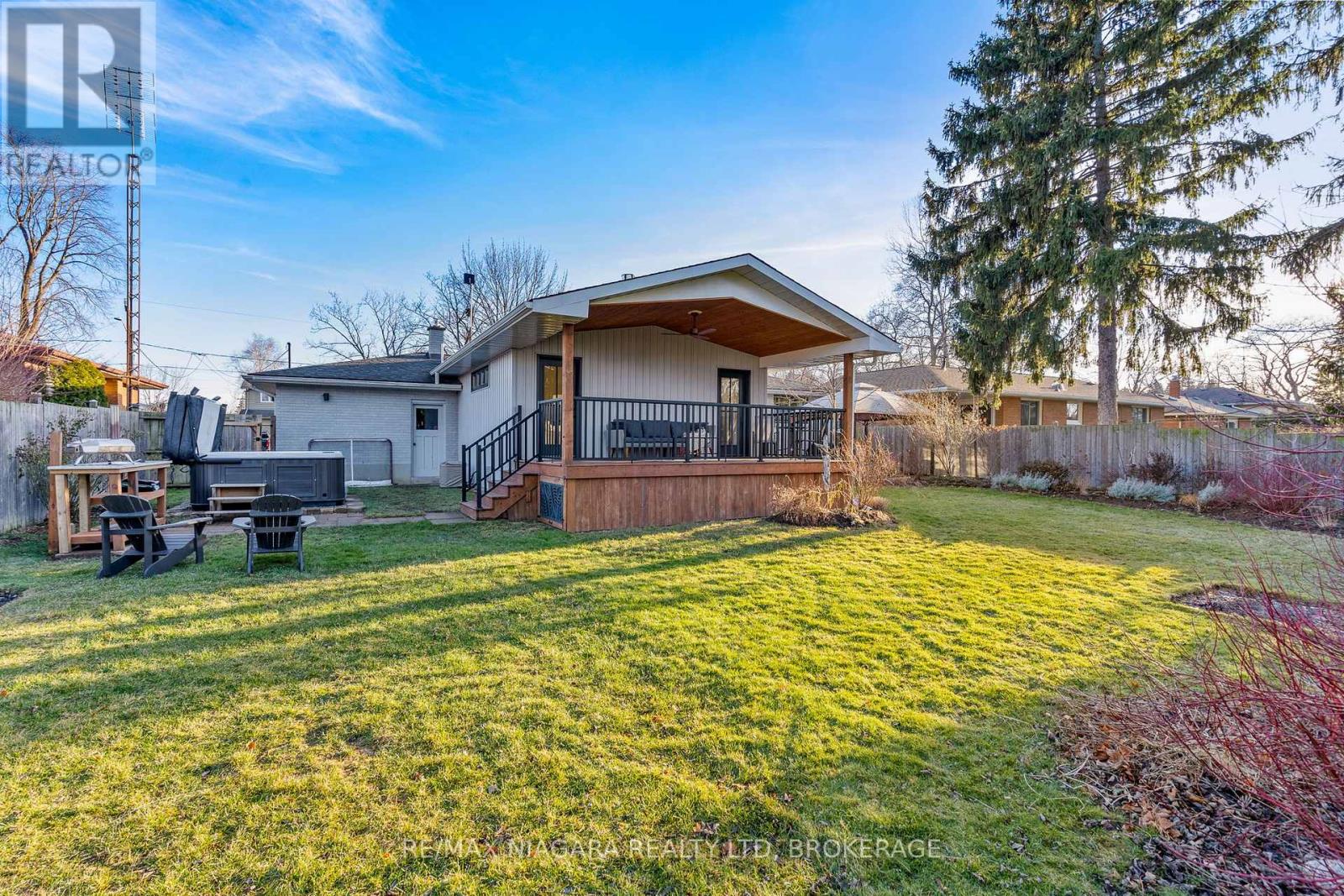 7 King's Grant Road, St. Catharines (Lakeshore), Ontario  L2N 2R9 - Photo 34 - X12856430