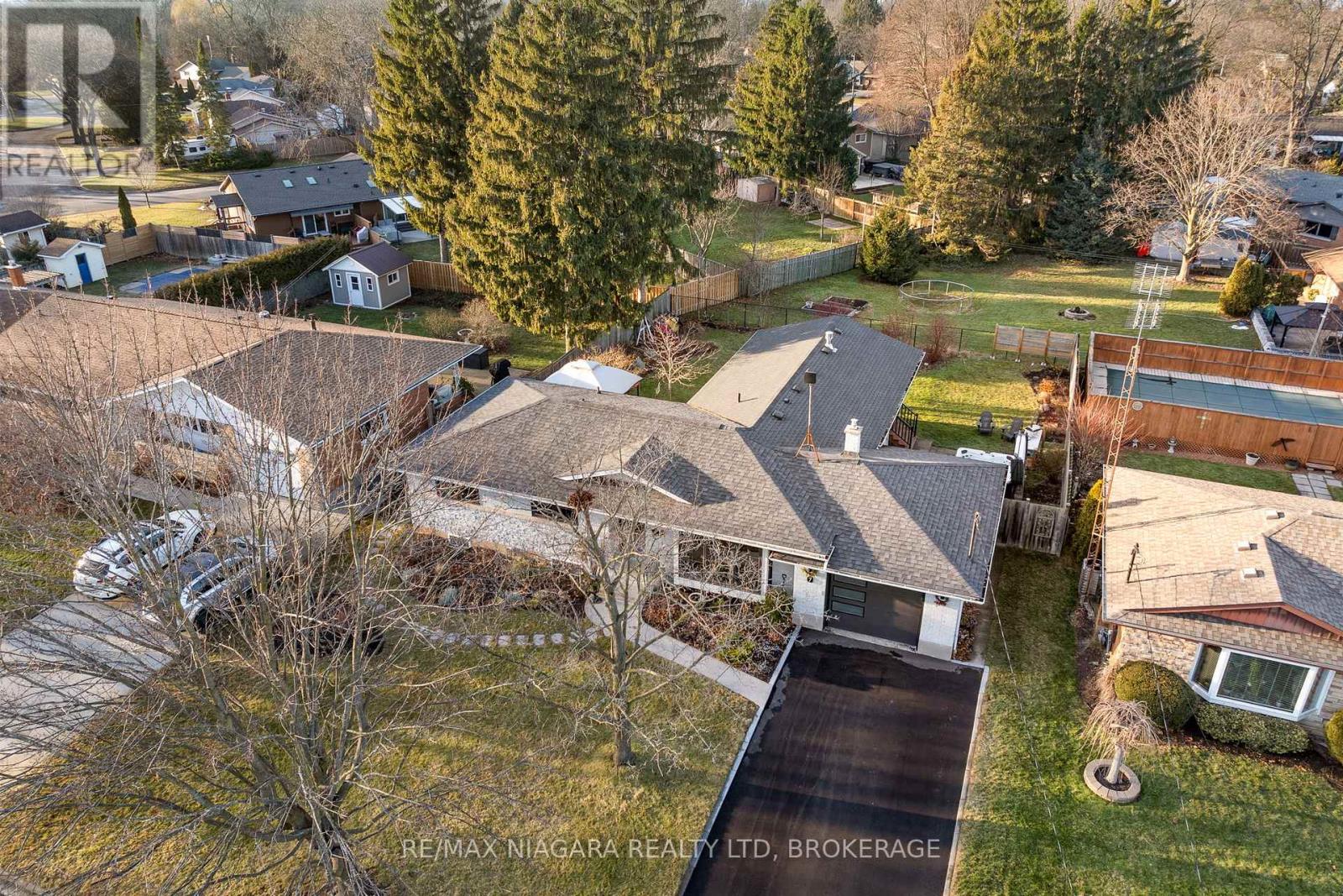 7 King's Grant Road, St. Catharines (Lakeshore), Ontario  L2N 2R9 - Photo 39 - X12856430