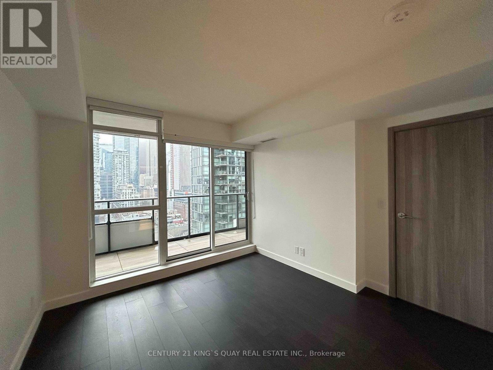 2002 - 38 Widmer Street, Toronto, Ontario  M5V 2E9 - Photo 6 - C12855344