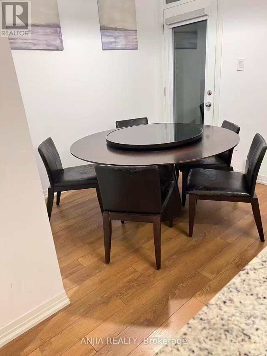 119 Markland Street, Markham, Ontario  L6C 3B5 - Photo 4 - N12856082