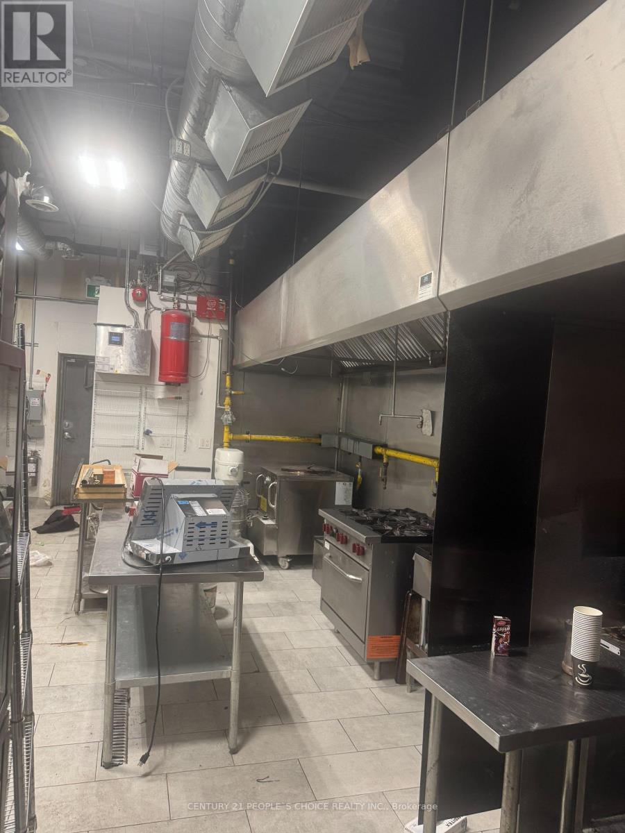 7 - 3970 Eglinton Avenue W, Mississauga, Ontario  L5M 2P9 - Photo 7 - W12852004