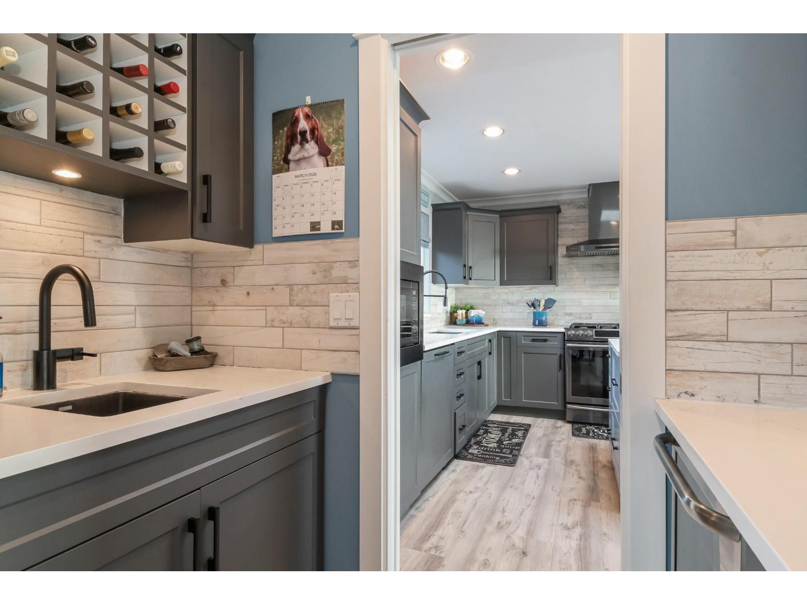 15587 Semiahmoo Avenue, White Rock, British Columbia  V4B 1V3 - Photo 8 - R3095985