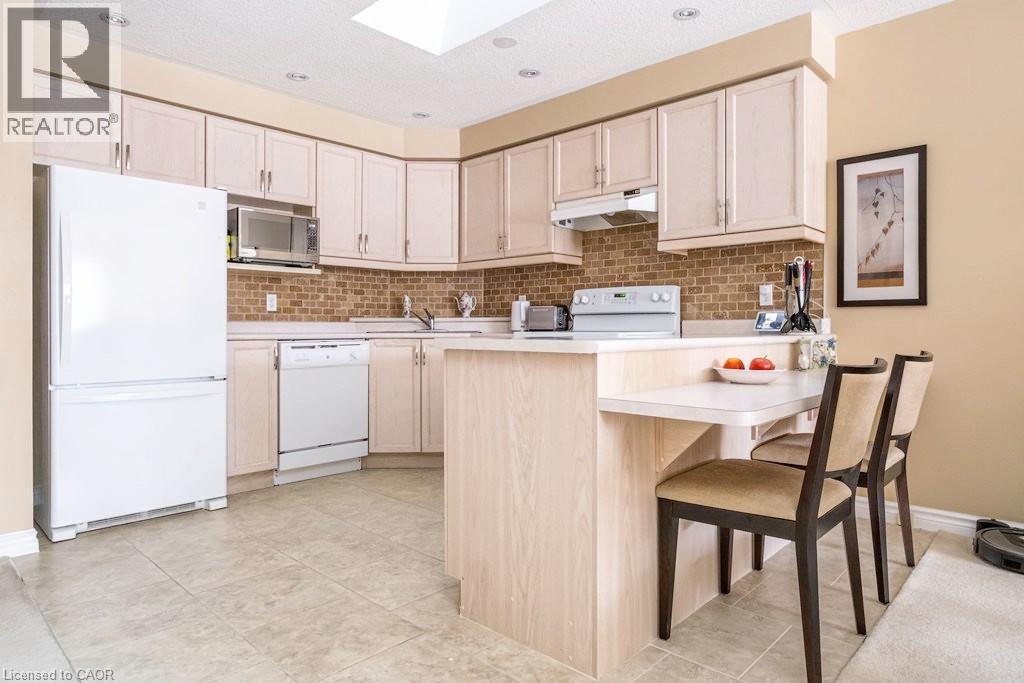 20 Meadowlands Boulevard Unit# 28, Ancaster, Ontario  L9K 1J5 - Photo 10 - 40801849