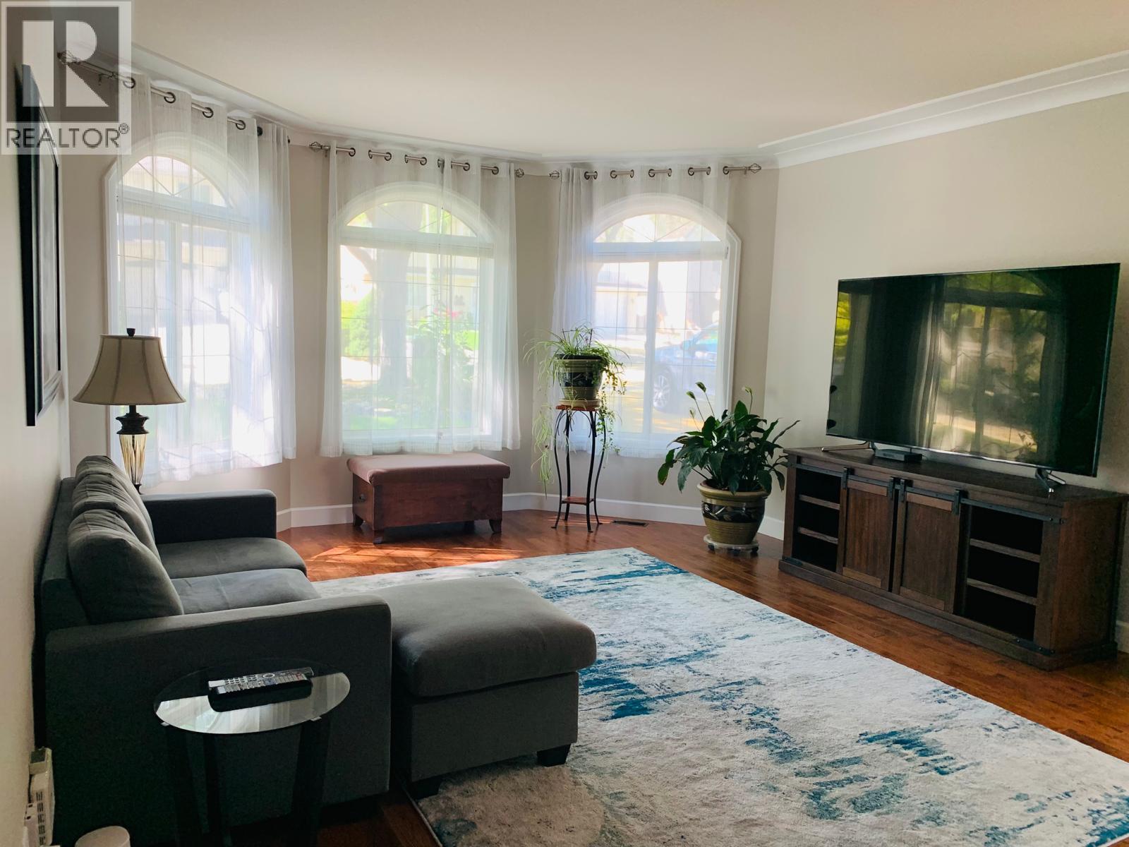 573 Spruceview Place N, Kelowna, British Columbia  V1V 1S7 - Photo 8 - 10378336