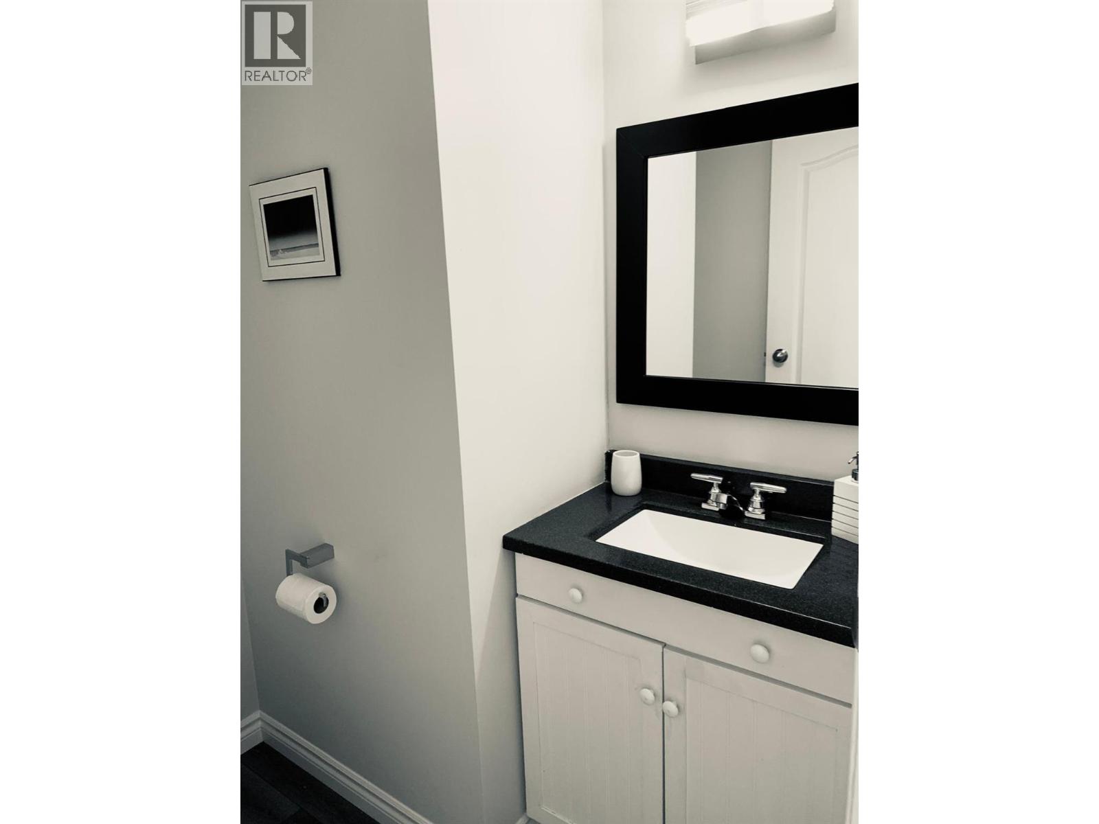 573 Spruceview Place N, Kelowna, British Columbia  V1V 1S7 - Photo 16 - 10378336