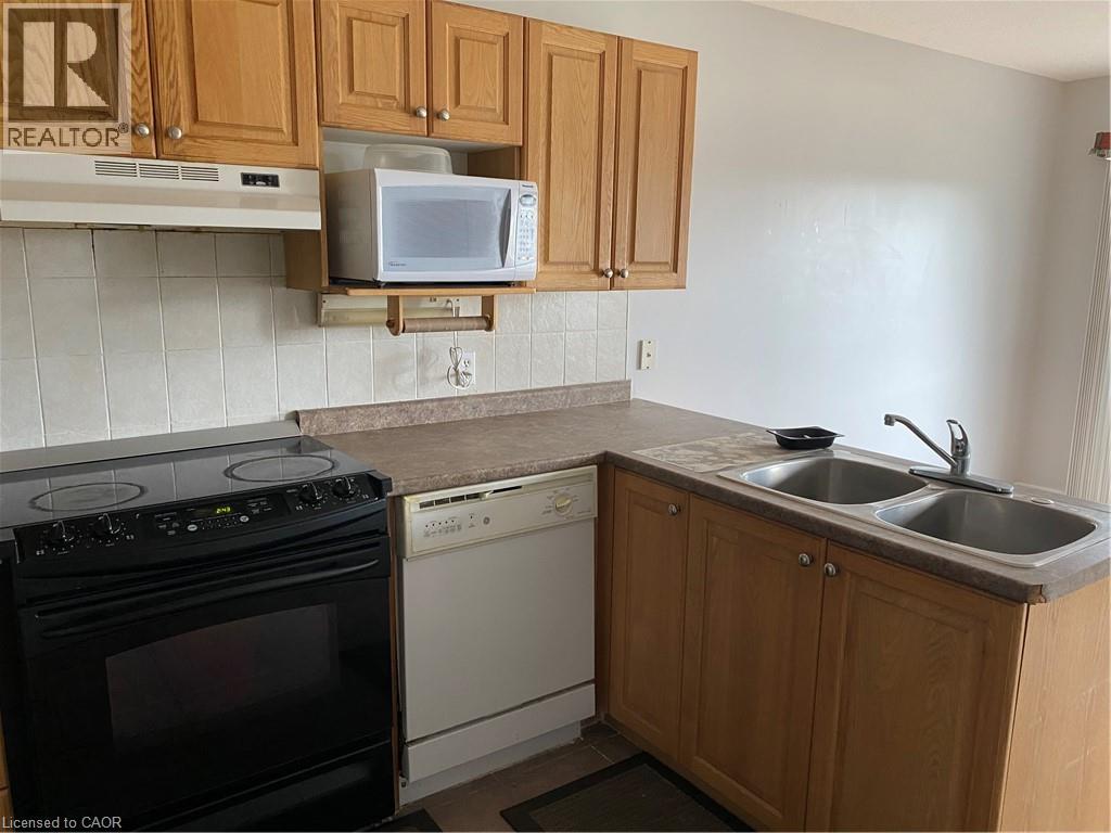 668a Butternut Avenue Unit# Main, Waterloo, Ontario  N2V 2L1 - Photo 1 - 40810134