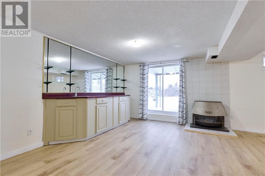 170 Autumnwood Cres Crescent, Greater Sudbury, Ontario  P3B 3Z4 - Photo 17 - 2126656