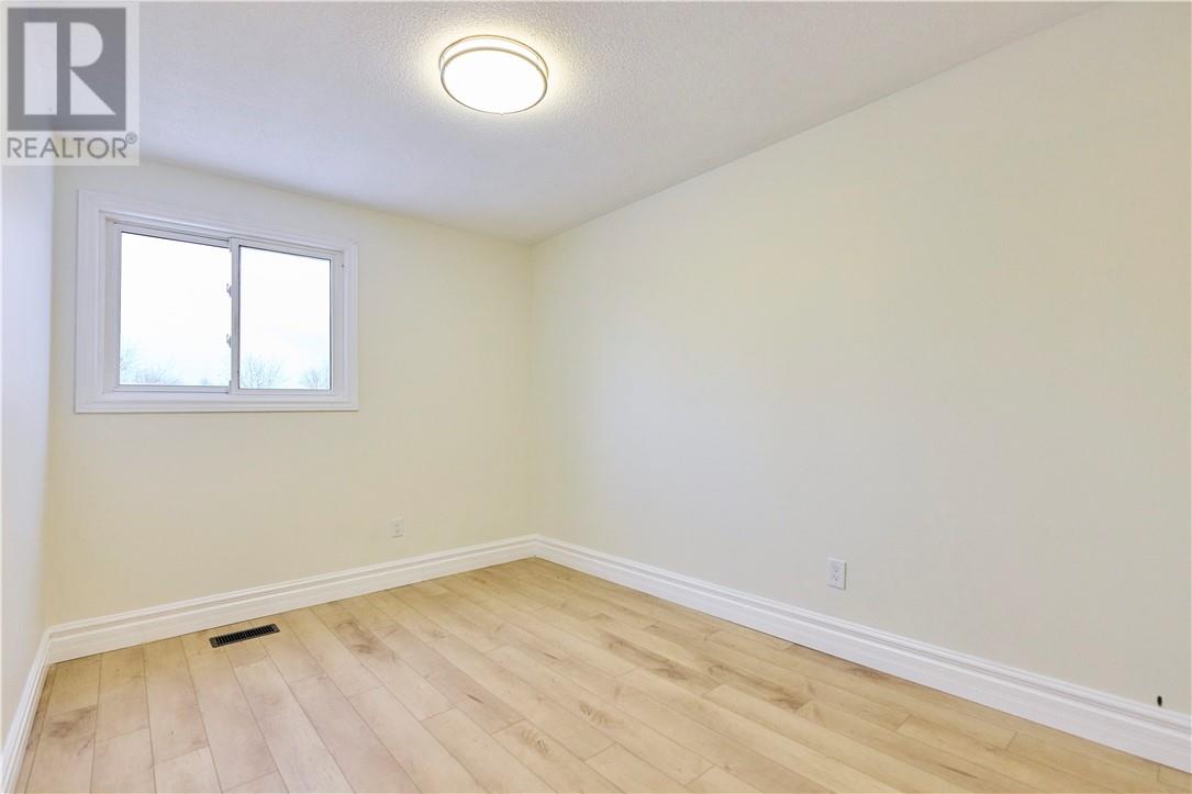 170 Autumnwood Cres Crescent, Greater Sudbury, Ontario  P3B 3Z4 - Photo 10 - 2126656