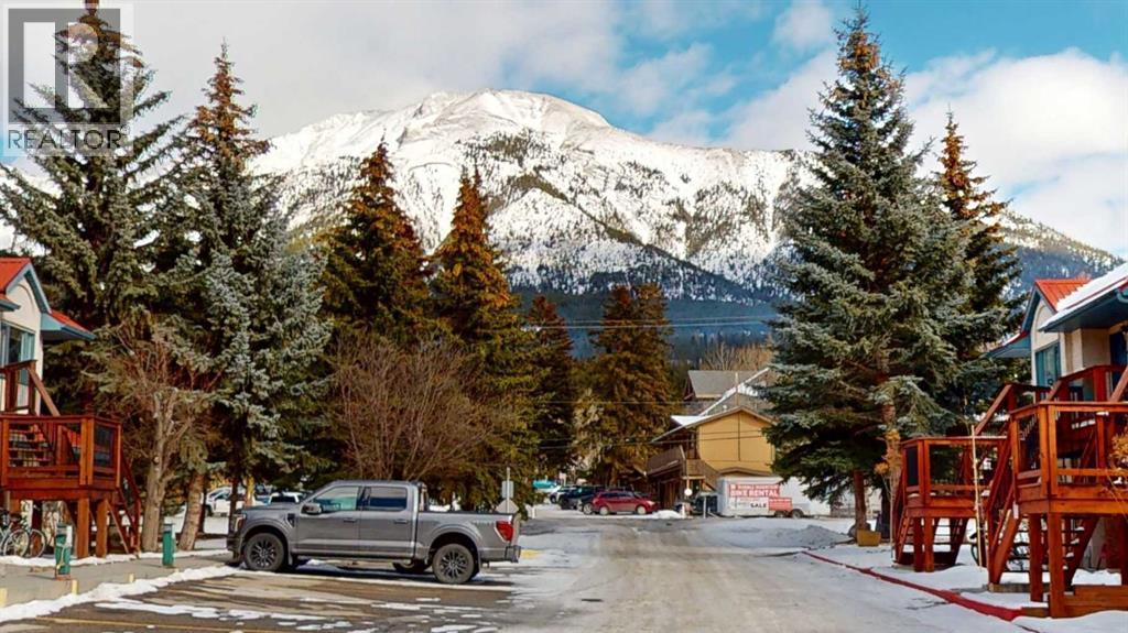 110, 1720 Bow Valley Trail Sw, Canmore, Alberta  T1W 2X3 - Photo 6 - A2287324