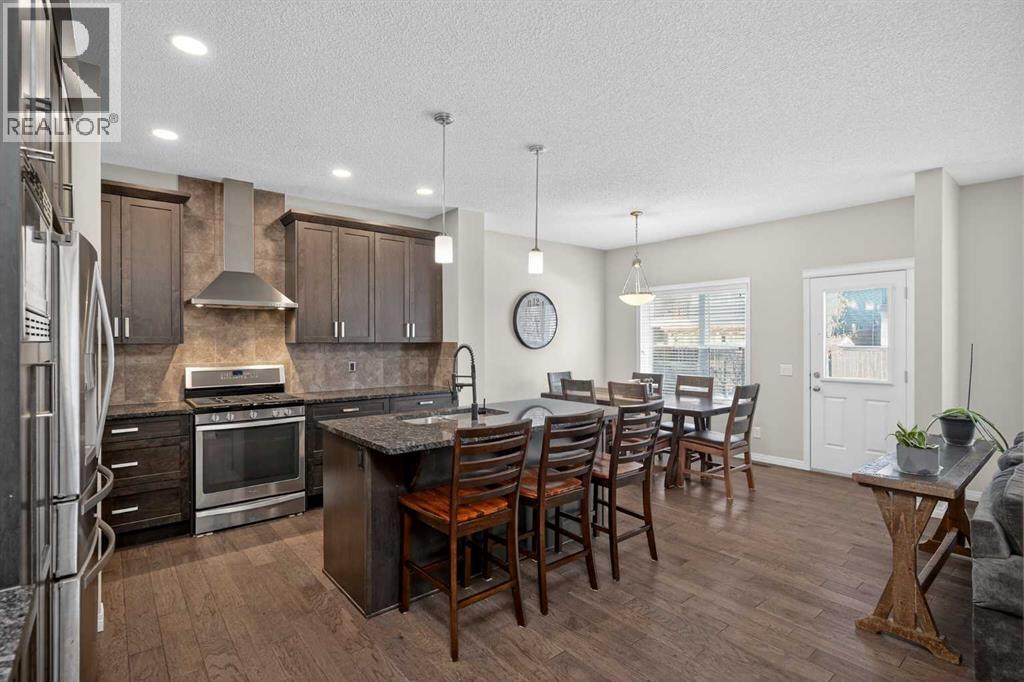 20 Mount Rae Terrace, Okotoks, Alberta  T1S 0M6 - Photo 4 - A2287509