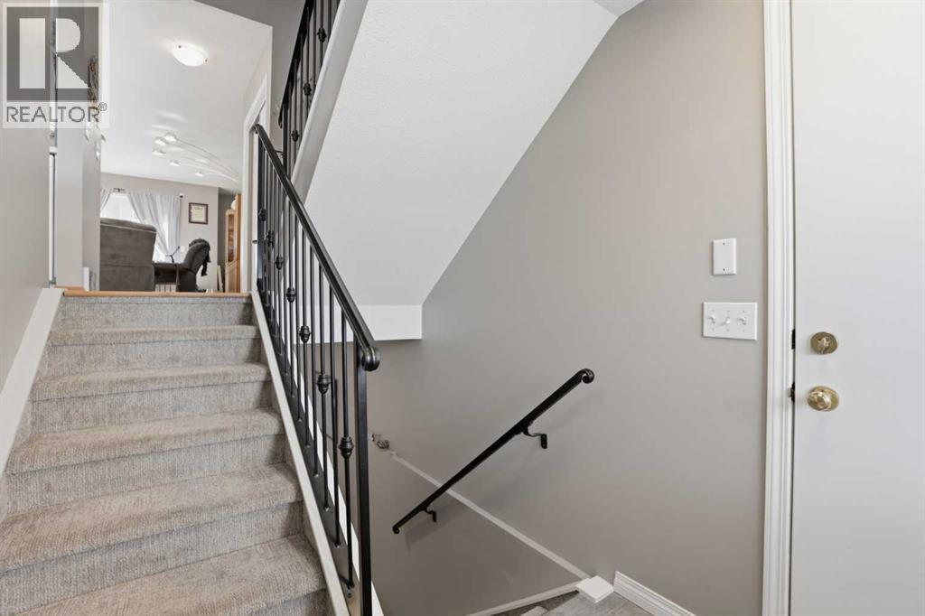 11, 103 Fairways Drive Nw, Airdrie, Alberta  T4B 2Y5 - Photo 5 - A2289417