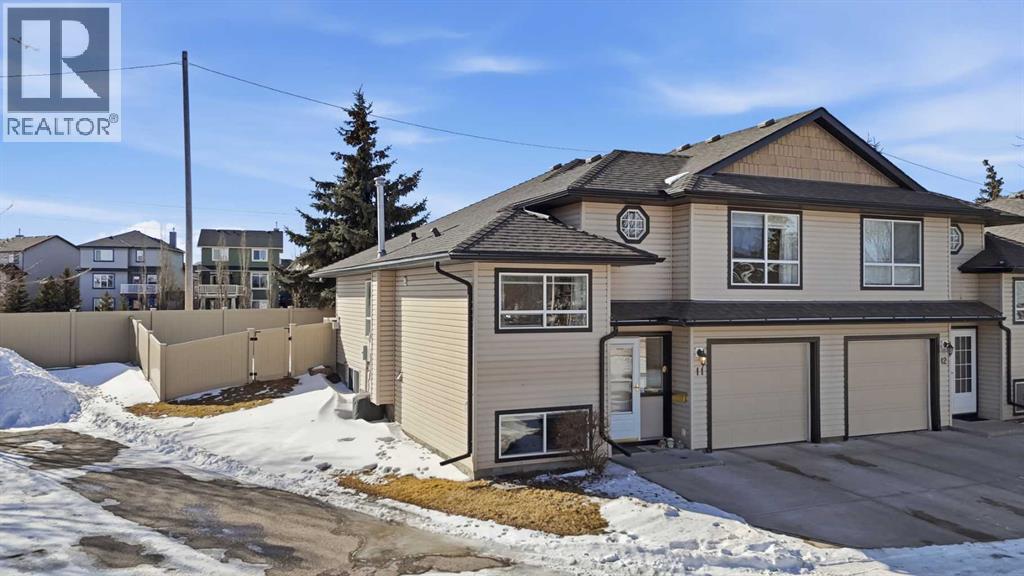 11, 103 Fairways Drive Nw, Airdrie, Alberta  T4B 2Y5 - Photo 2 - A2289417
