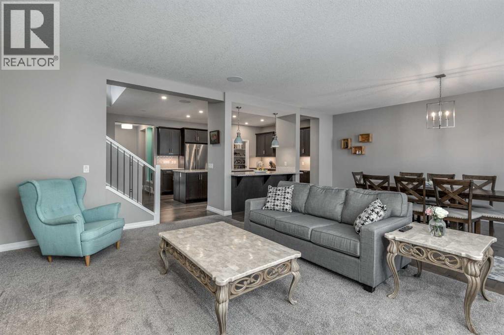 196 Riviera Way, Cochrane, Alberta  T4C 0Y6 - Photo 13 - A2291315