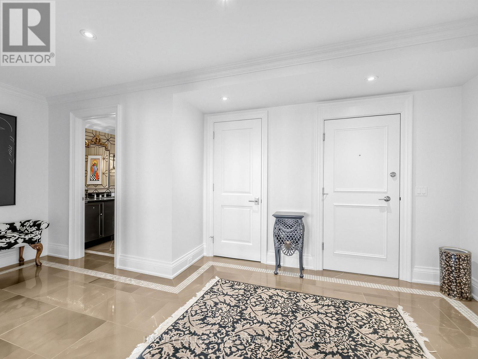 1201 - 500 Avenue Road, Toronto, Ontario  M4V 2J6 - Photo 2 - C12856422