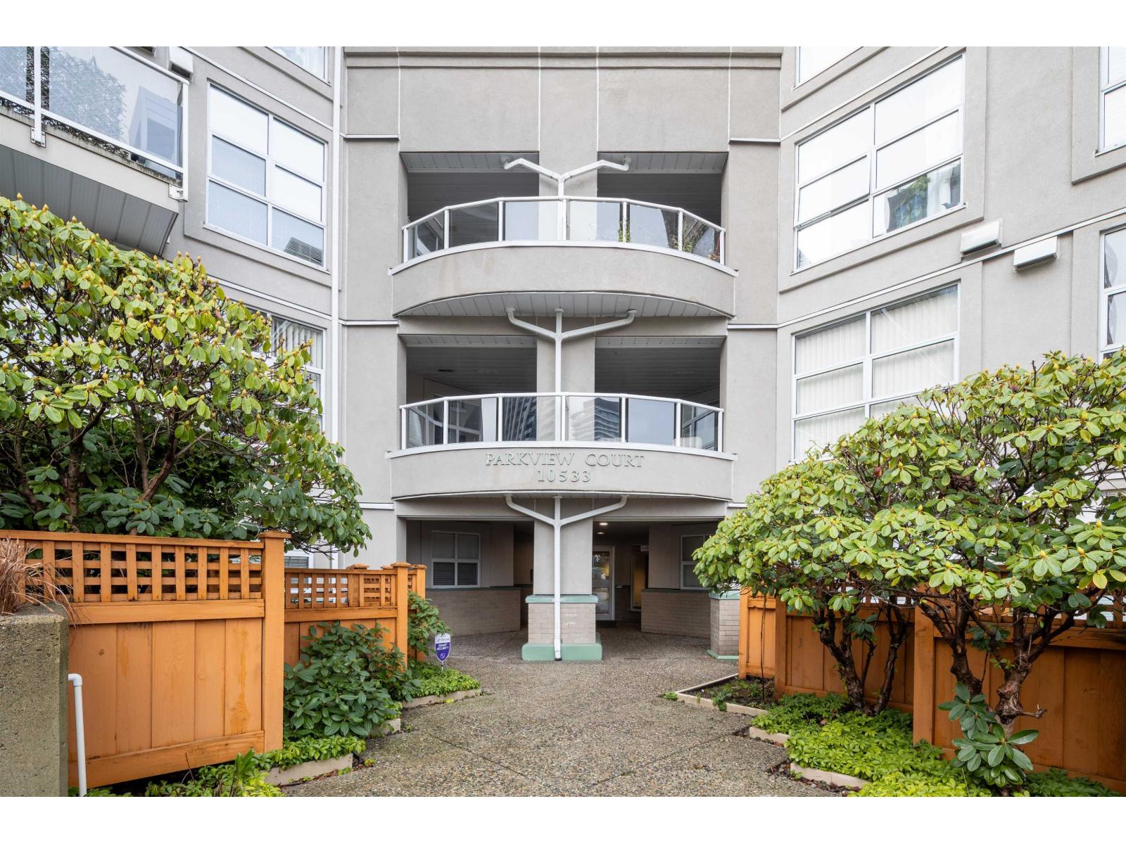 313 10533 University Drive, Surrey, British Columbia  V3T 5T7 - Photo 2 - R3097007