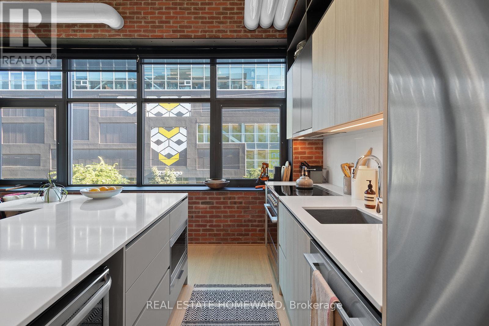 207 - 150 Logan Avenue, Toronto, Ontario  M4M 0E4 - Photo 5 - E12856482