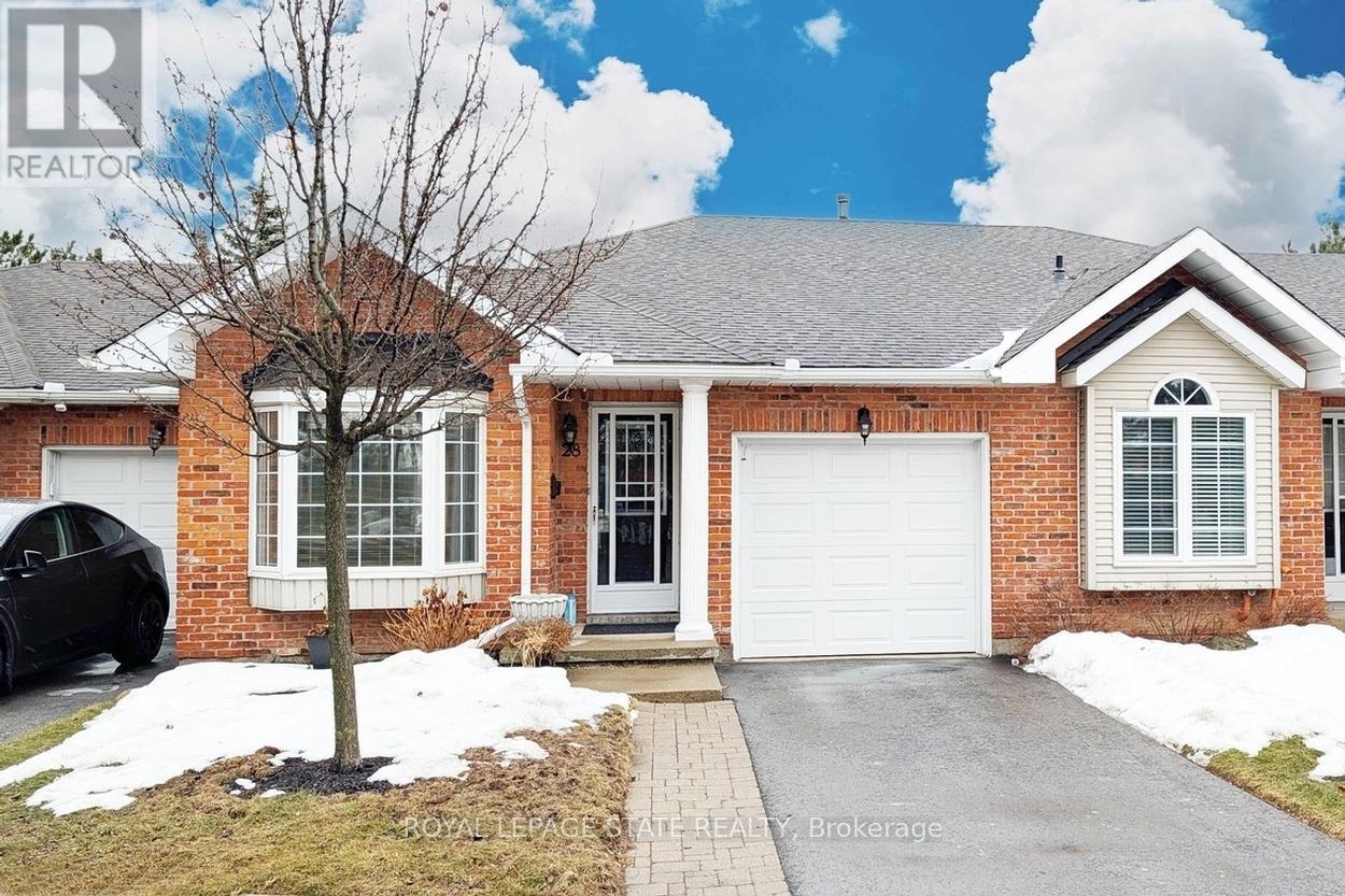 28 - 20 MEADOWLANDS BOULEVARD, Hamilton, Ontario