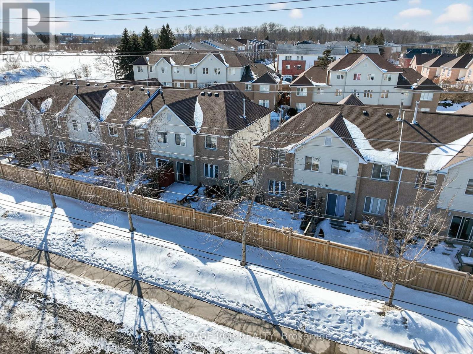 10 - 369 Riddell Court, Newmarket, Ontario  L3Y 8M8 - Photo 38 - N12856424