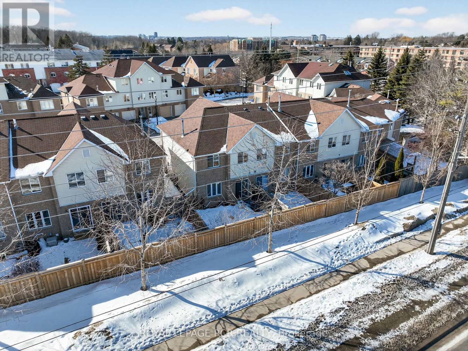 10 - 369 Riddell Court, Newmarket, Ontario  L3Y 8M8 - Photo 40 - N12856424