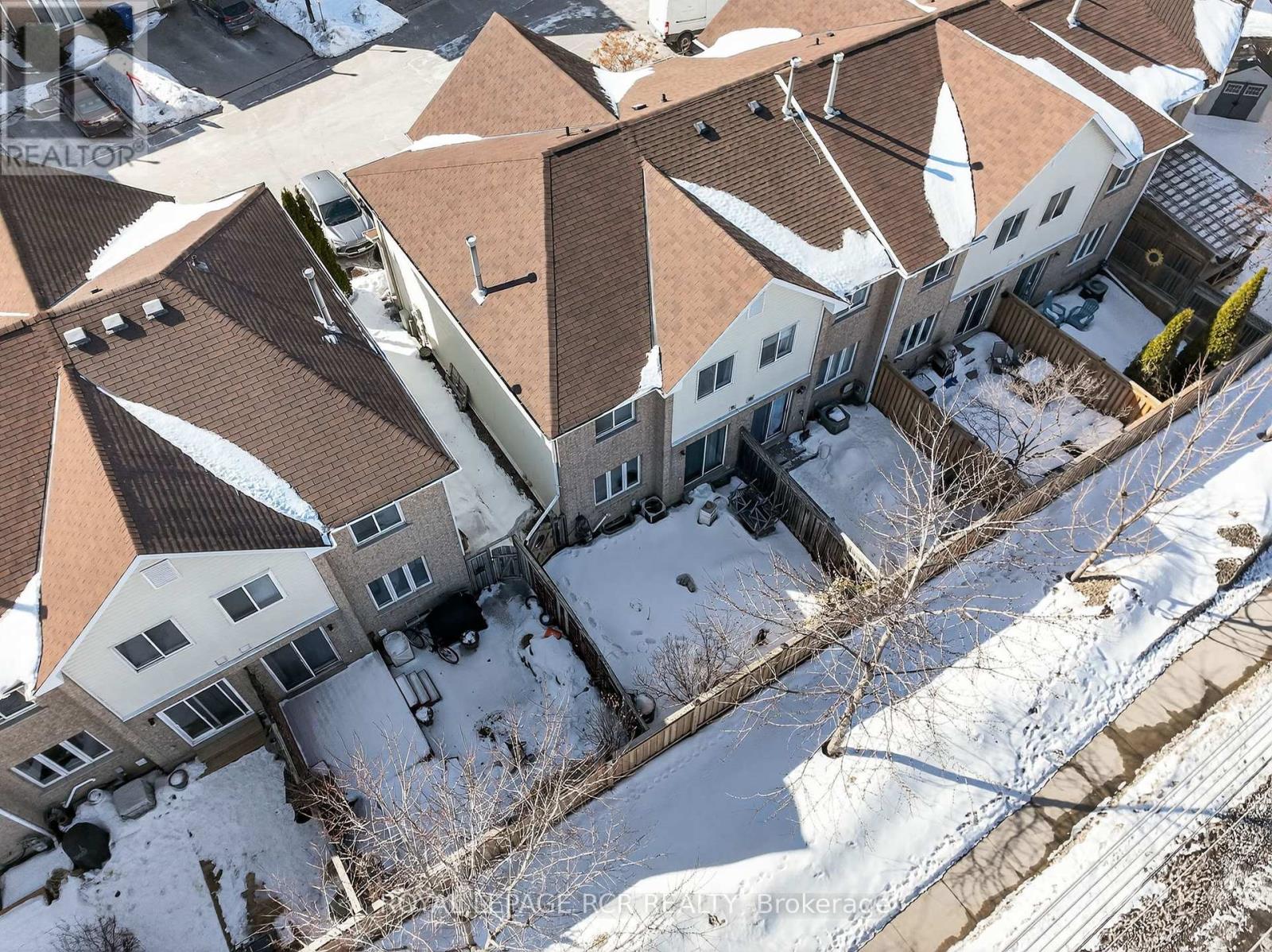 10 - 369 Riddell Court, Newmarket, Ontario  L3Y 8M8 - Photo 41 - N12856424