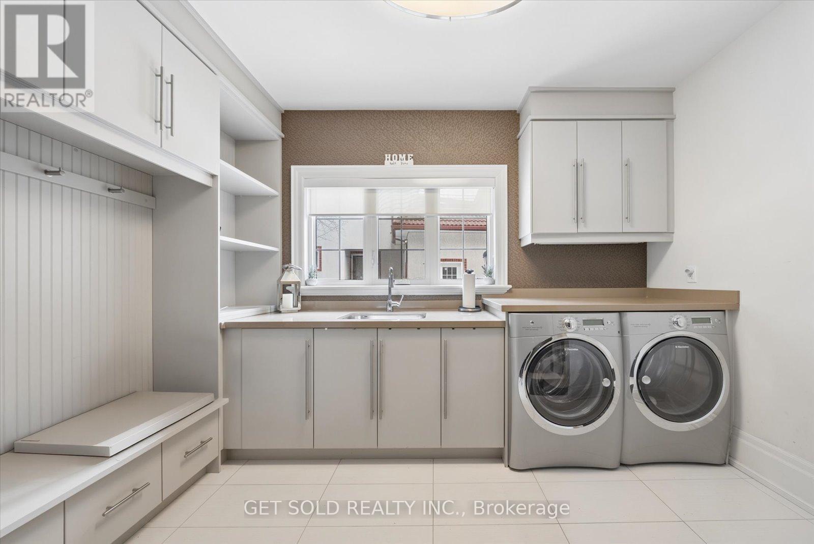 8 Thornhill Avenue, Vaughan (Uplands), Ontario  L4J 1J4 - Photo 17 - N12856466