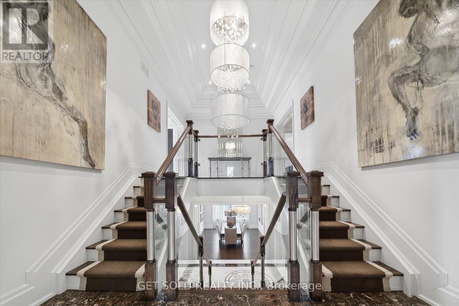 8 Thornhill Avenue, Vaughan (Uplands), Ontario  L4J 1J4 - Photo 18 - N12856466