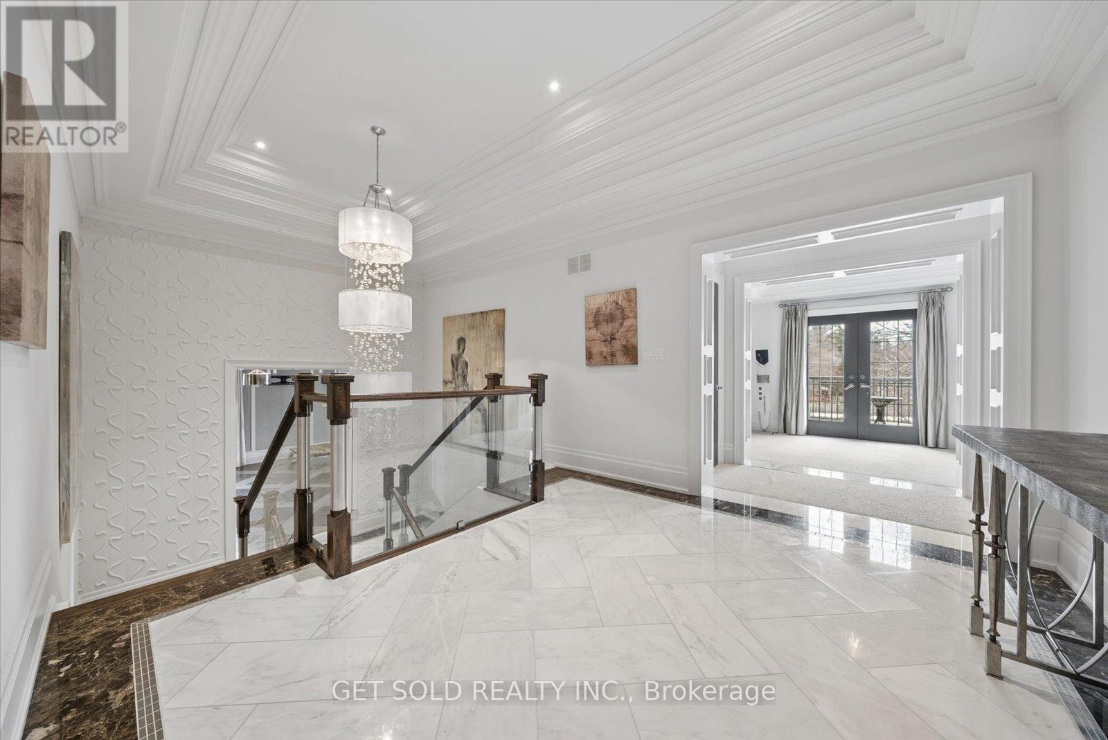 8 Thornhill Avenue, Vaughan (Uplands), Ontario  L4J 1J4 - Photo 21 - N12856466