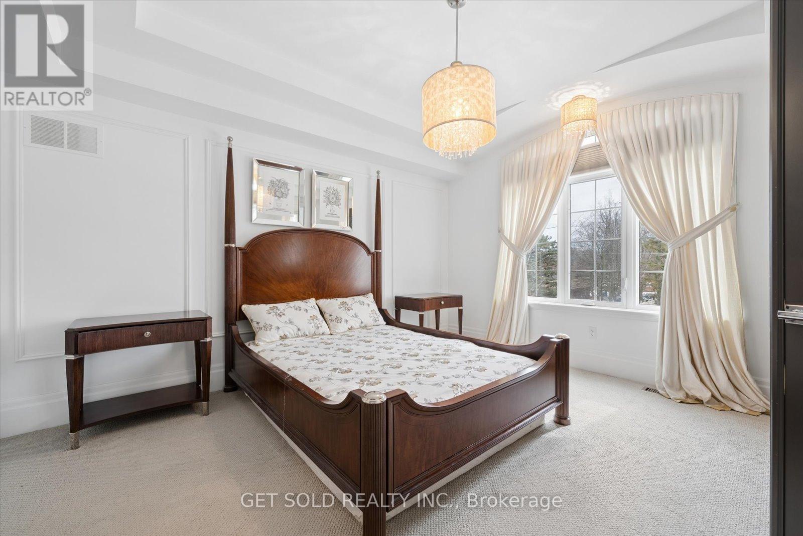 8 Thornhill Avenue, Vaughan (Uplands), Ontario  L4J 1J4 - Photo 24 - N12856466