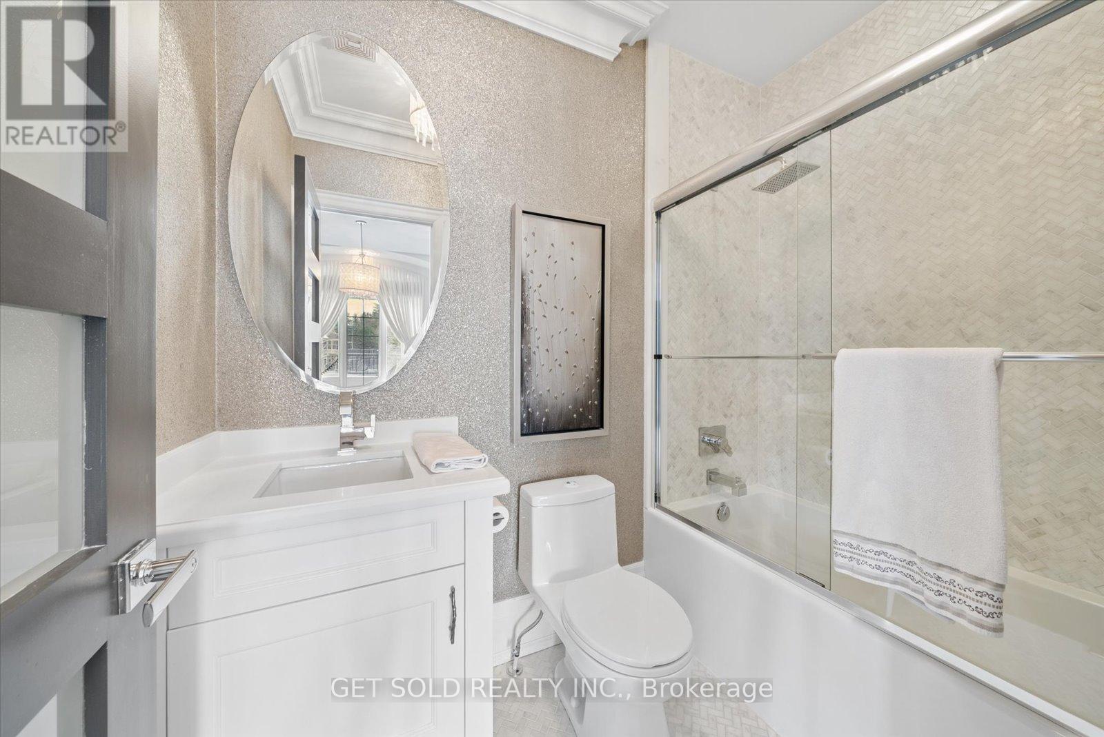 8 Thornhill Avenue, Vaughan (Uplands), Ontario  L4J 1J4 - Photo 25 - N12856466