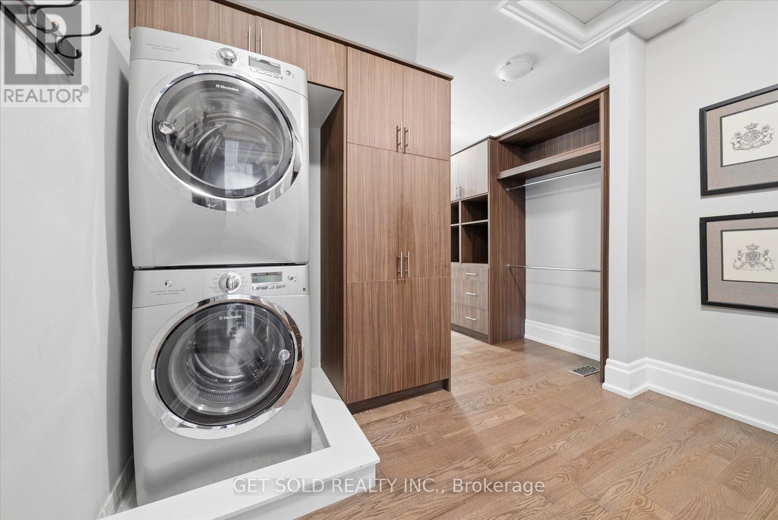 8 Thornhill Avenue, Vaughan (Uplands), Ontario  L4J 1J4 - Photo 34 - N12856466