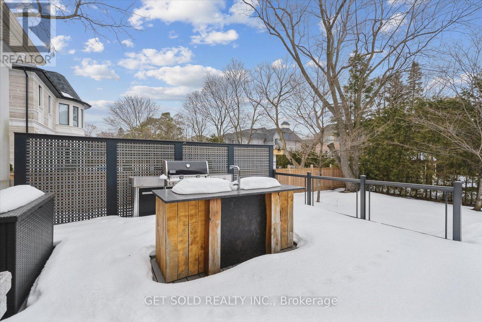 8 Thornhill Avenue, Vaughan (Uplands), Ontario  L4J 1J4 - Photo 44 - N12856466