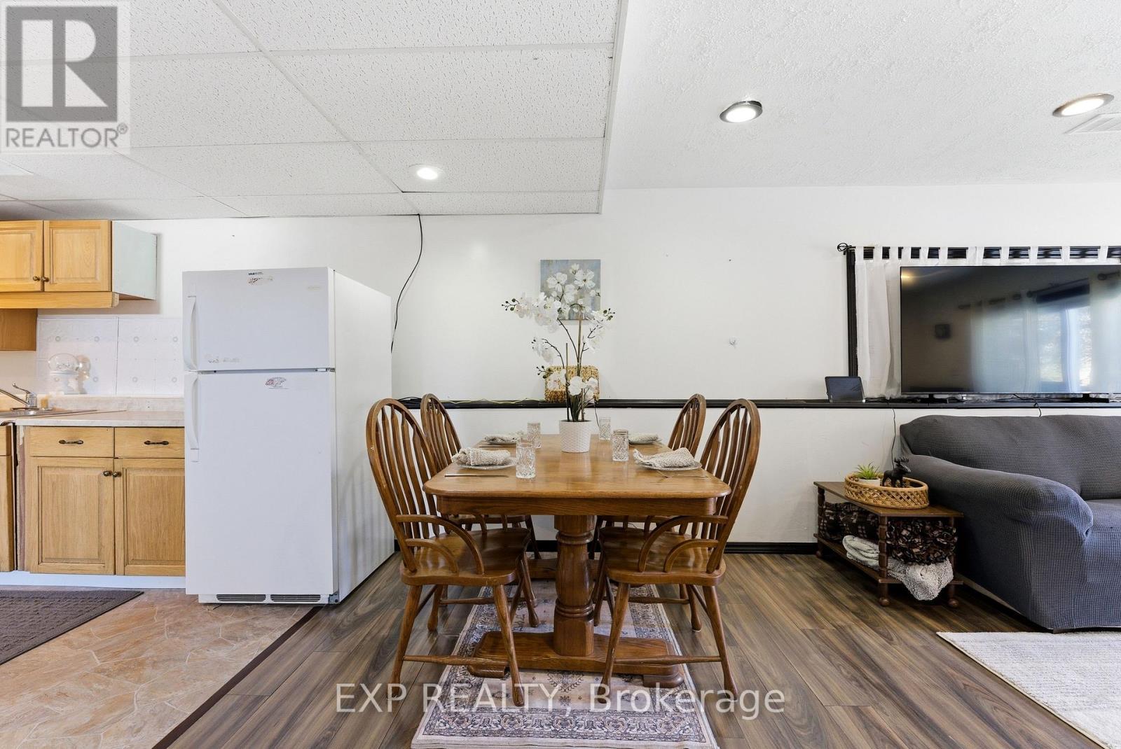 15 Mcintyre Road, Prince Edward County (Ameliasburg Ward), Ontario  K0K 1A0 - Photo 24 - X12854492