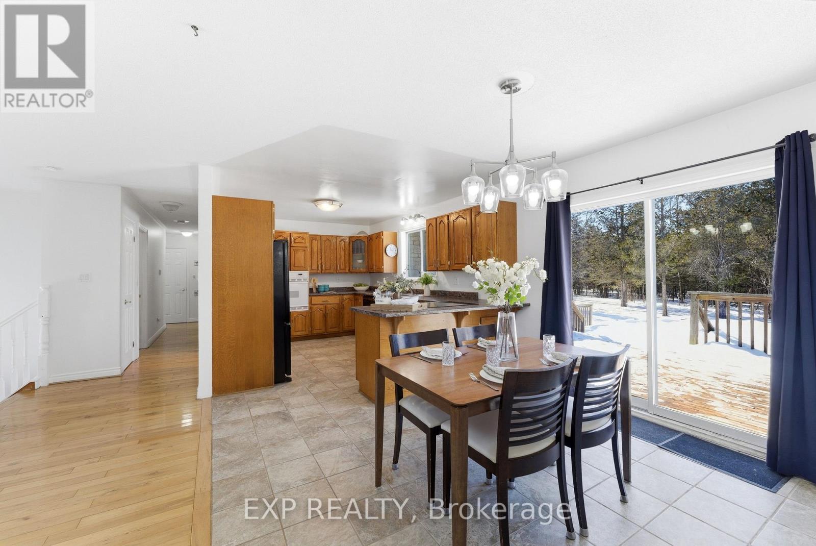 15 Mcintyre Road, Prince Edward County (Ameliasburg Ward), Ontario  K0K 1A0 - Photo 8 - X12854492