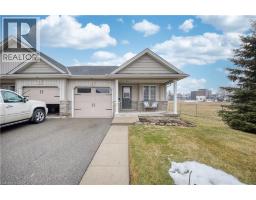 1 SUNNYDALE Court, Smithville, Ontario